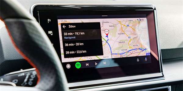 Skvělá zpráva pro řidiče: Mapy.cz podporují Android Auto