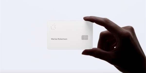Apple Card: Chytrá kreditka zlevní každý nákup, ale Češi na ni budou čekat roky